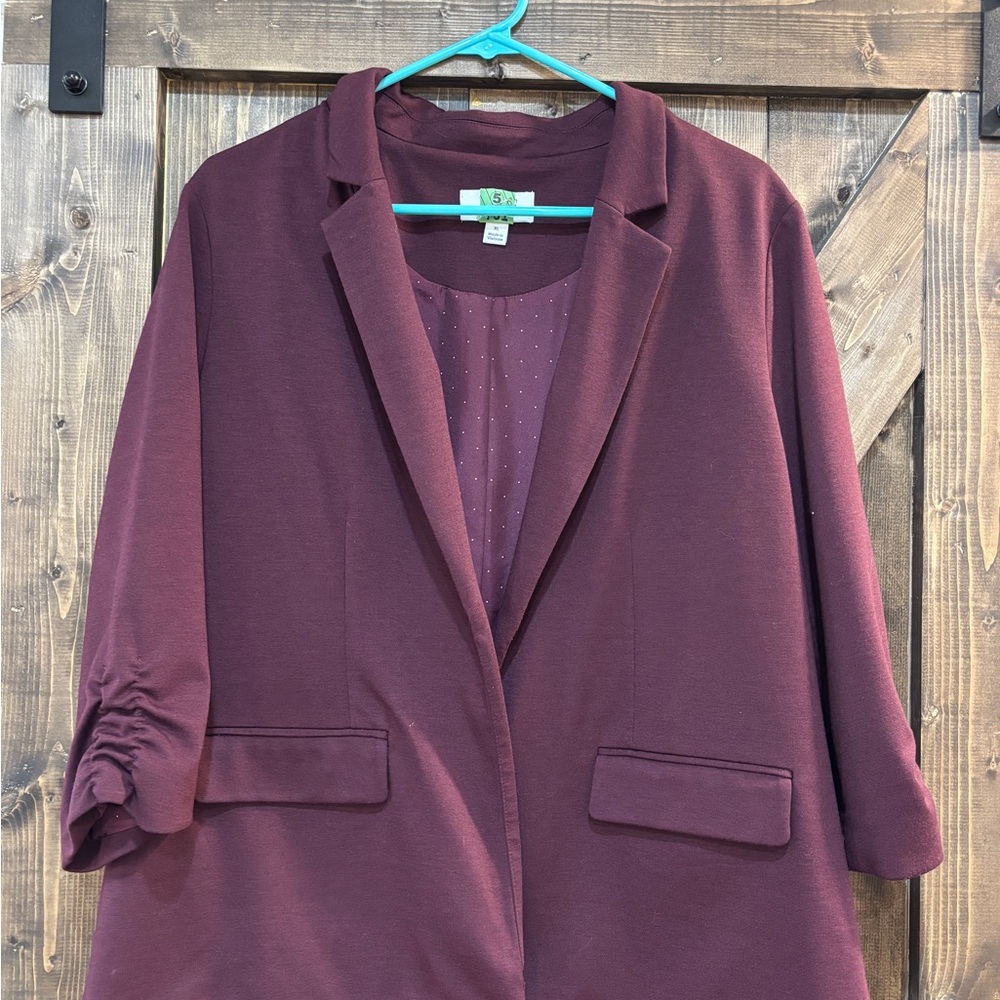 Elle Woman's Maroon Blazer